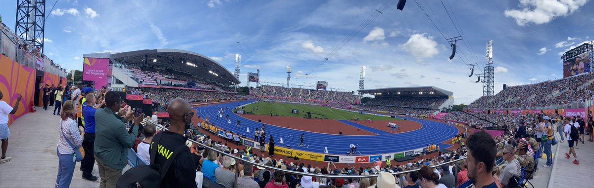 Andrew_Ellis34's tweet photo. Was hard picking only 4 but the experience and people I have met have changed and helped me into a better controller/ Gaffa  ………. tbc #Birmingham2022 #stagecoach #bettermyself https://t.co/nCpFFTPIeo