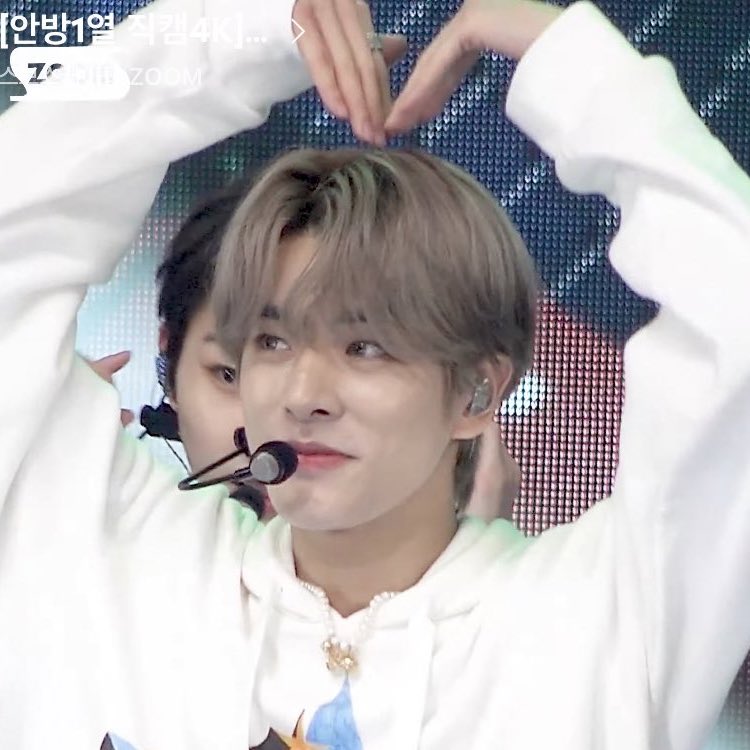 sjydaiIy's tweet photo. ♡ ♡ ♡ #enhypen_jake https://t.co/2fcdTbZpgp