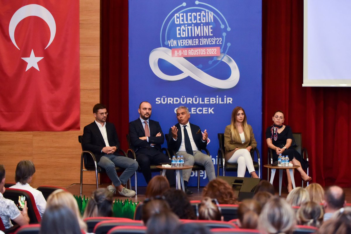 Genel Müdür Yardımcılarımız; Hale Güneş, Dr. Özge Aslan, Savaş Boyar, Mustafa Koçak ve Yahya Şahin Bahçeşehir Kolejinin “Hedef ve Uygulamalarını” yöneticilerimizle paylaşıyor.

#BahçeşehirKoleji
#GeleceğinEğitimineYönVerenler
