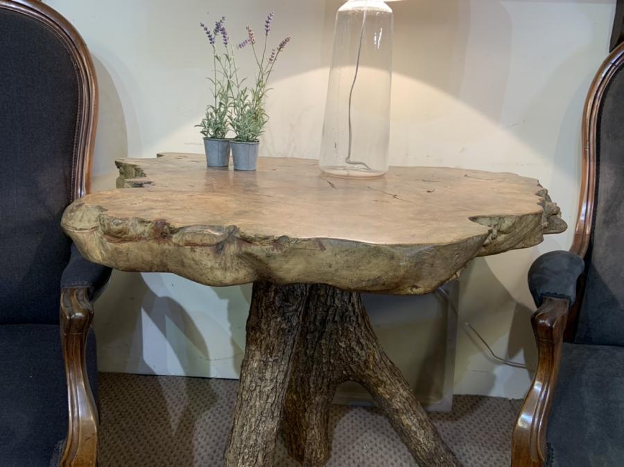 AntiqueTables1's tweet image. Live Edge Elm Table 

bit.ly/3Qdv9Oj

#elmtable #antiqueelmtable #antiquetable #antiquediningtable #antique #furniture