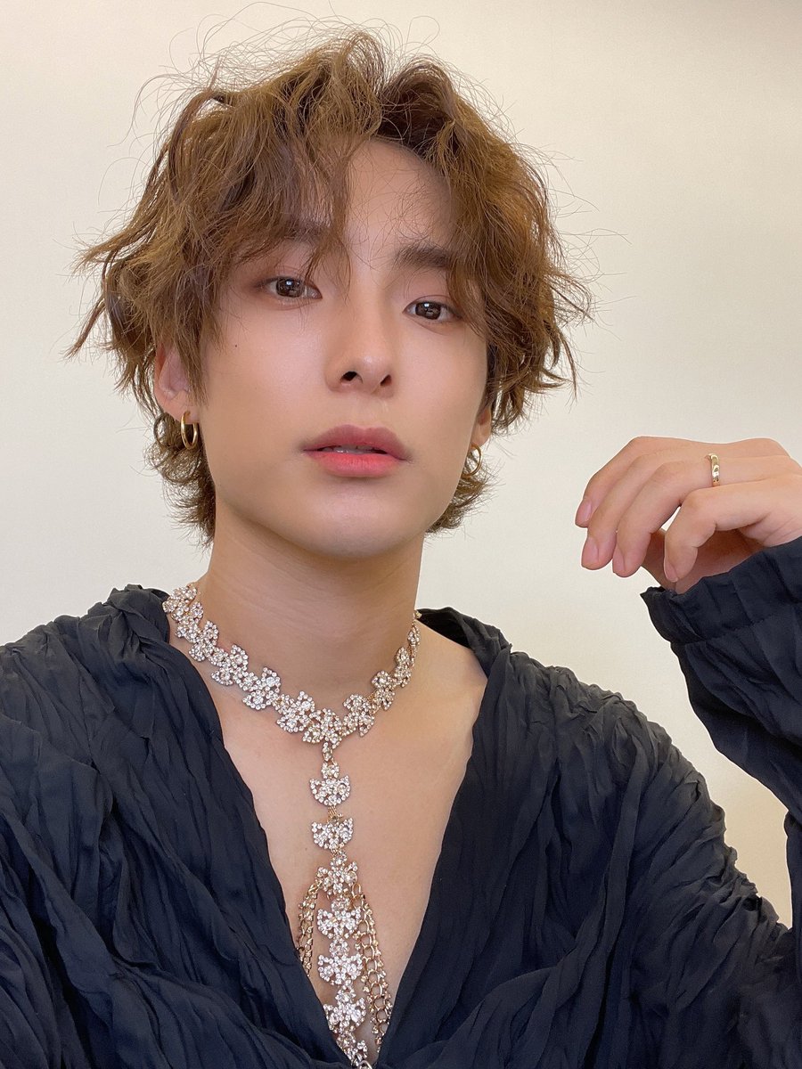 T_als32's tweet photo. ♥️

🔥
#ACE #에이스 #ACE_Junhee #ACE_Higher #ACE_selca #ParkJunhee @official_ACE7 https://t.co/iA5tAk9P10