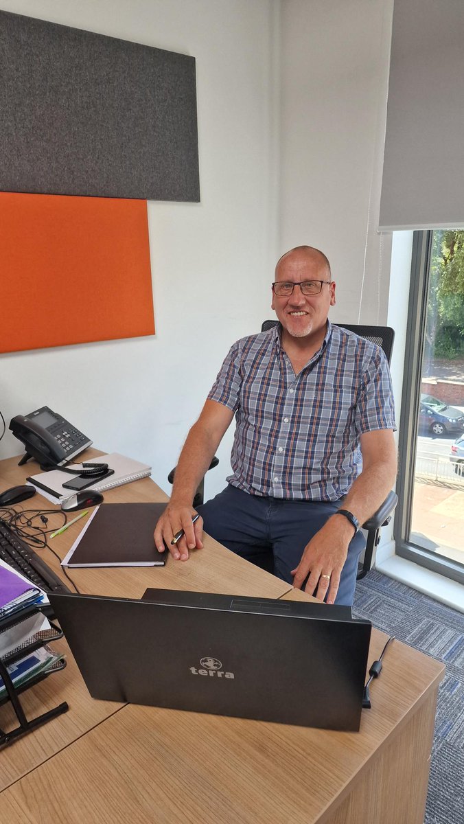 Welcome back to our monthly 'meet the experts' series. Here you get the opportunity to glimpse behind the scenes at MEPS International and meet the people behind the data.

Stuart Gray 

#meps #meettheexpert #steelmarketanalyst

linkedin.com/feed/update/ur…