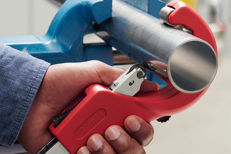 proelectrician's tweet image. KNIPEX launches the TubiX® XL Pipe Cutter

Find out more here - professional-electrician.com/products/knipe…

@knipex_uk #pipecutter #tools #newproduct