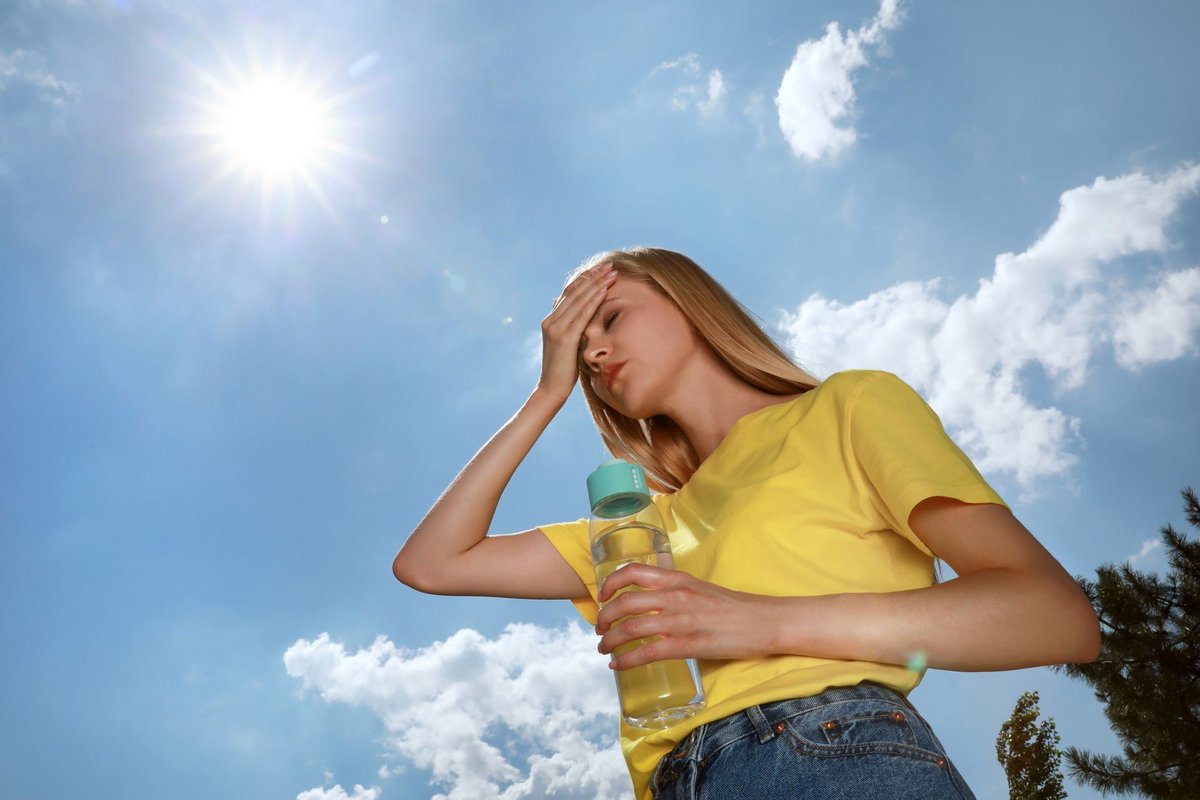 destinationsant's tweet photo. Comment réagir en cas d’insolation ? https://t.co/GpoMzn6ymR #Alaune #canicule #chaleur #coupdechaleur #hyperthermie https://t.co/TxyKvVC0Dk