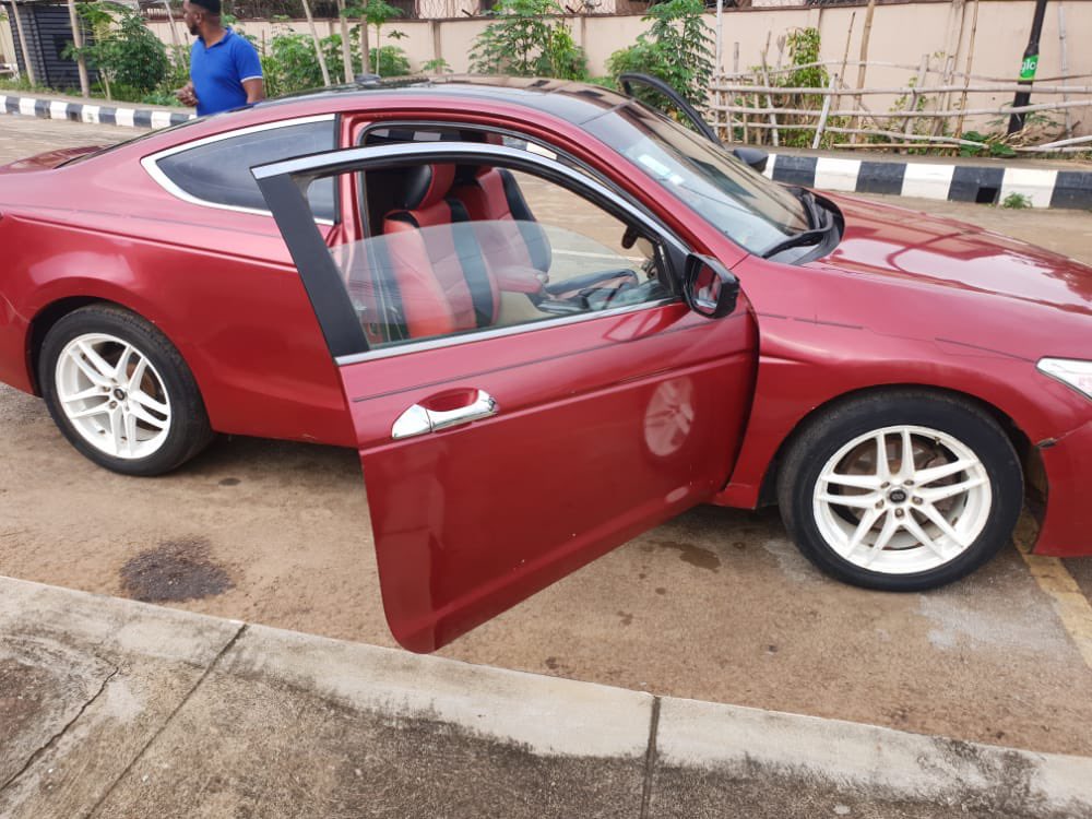 AwololaRildwan's tweet photo. Manufacturer: Honda
Model: Accord Coupe
Year: 2008
Condition: Registered
Price: โฆ1.5M
Location: Lagosโ
#AriseTv #WAEC #KizDaniel https://t.co/gYGxNHBiA7