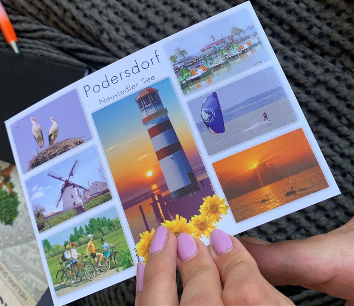 Wie sehr Menschen sich freuen, wenn man ihnen kitschige Postkarten aus dem Urlaub schickt. Immer. ❤️