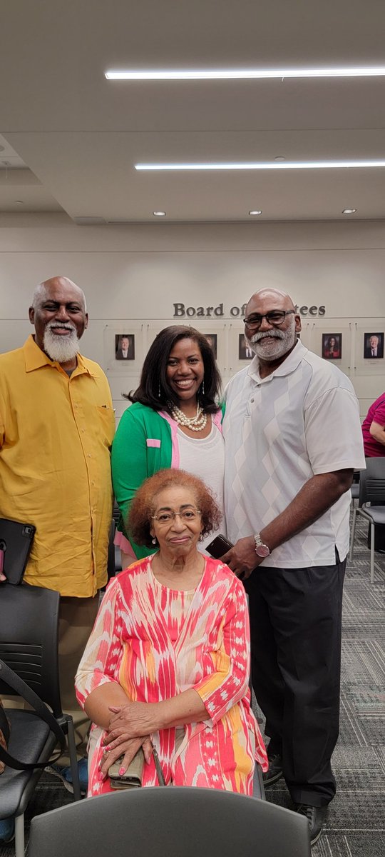 Libra Cook tweet media