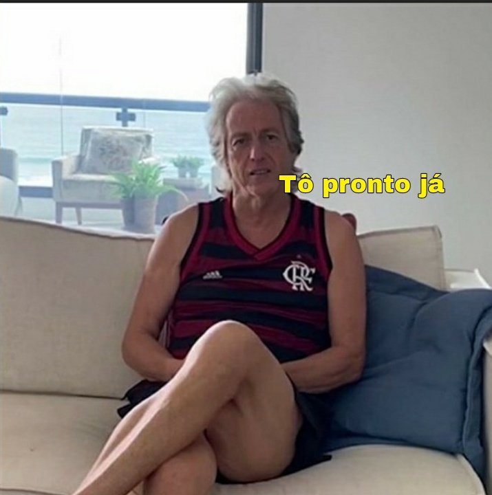 “Hoje tem Flamengo às 21:30”. Eu às 07:00 da manhã: