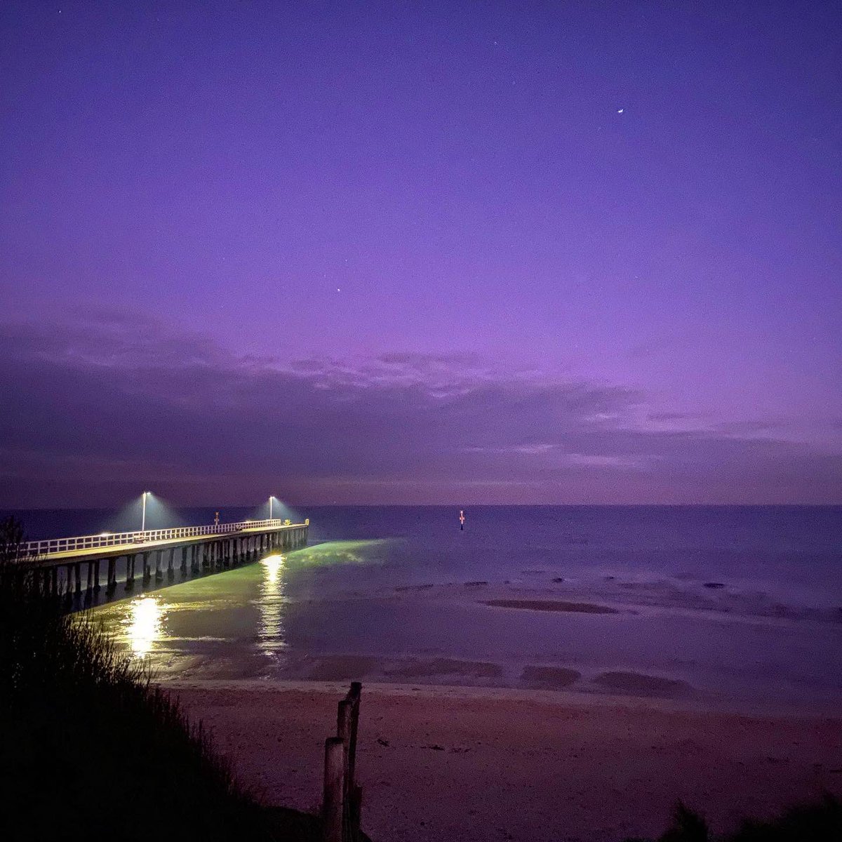 Swim 466 straight looked like this . Swimrise at its best! This is why we swim #openwaterswimming #swimrise #dawnstalkers #icebergers #darkswimming #winterswimming #seafordswimmers