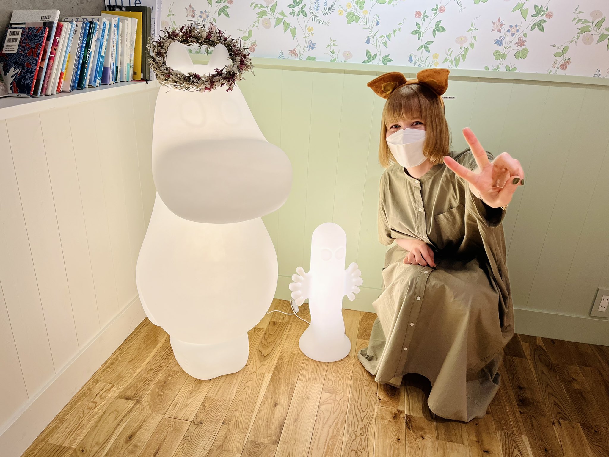 Noora ムーミンの日のイベントでした ムーミンの絵本読んだり ナーンタリのムーミン ワールドと繋いでミイ スナフキン ムーミンと話したり踊ったりして楽しい一日 今年のムーミンの日はワンピースはスナフキン 耳はスニフにしました ムーミンも