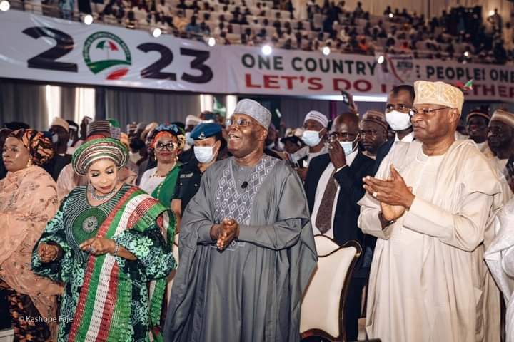 PDP_NEWMEDIA's tweet image. At this difficult time we found our selves today in Nig. We pray to Almighty to Answer our prayers and give us @atiku Abubakar as president of Nigeria 2023
Which we've Tested and Trusted his ability and capacity that will Transform Nig to a better Nation. 
So Help us God. Amen!