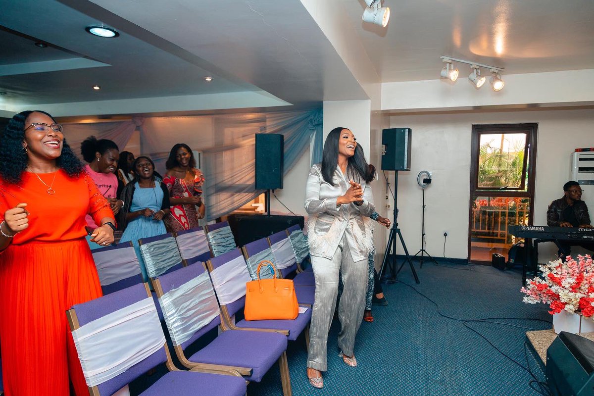 TheiVowNetwork's tweet photo. Moments from our 4th annual conference. 
God’s presence was overwhelming. 

#ivow #ivownetwork #ivowconference #ivowconf22 #itsabouttime https://t.co/ZgXj3NlgeF