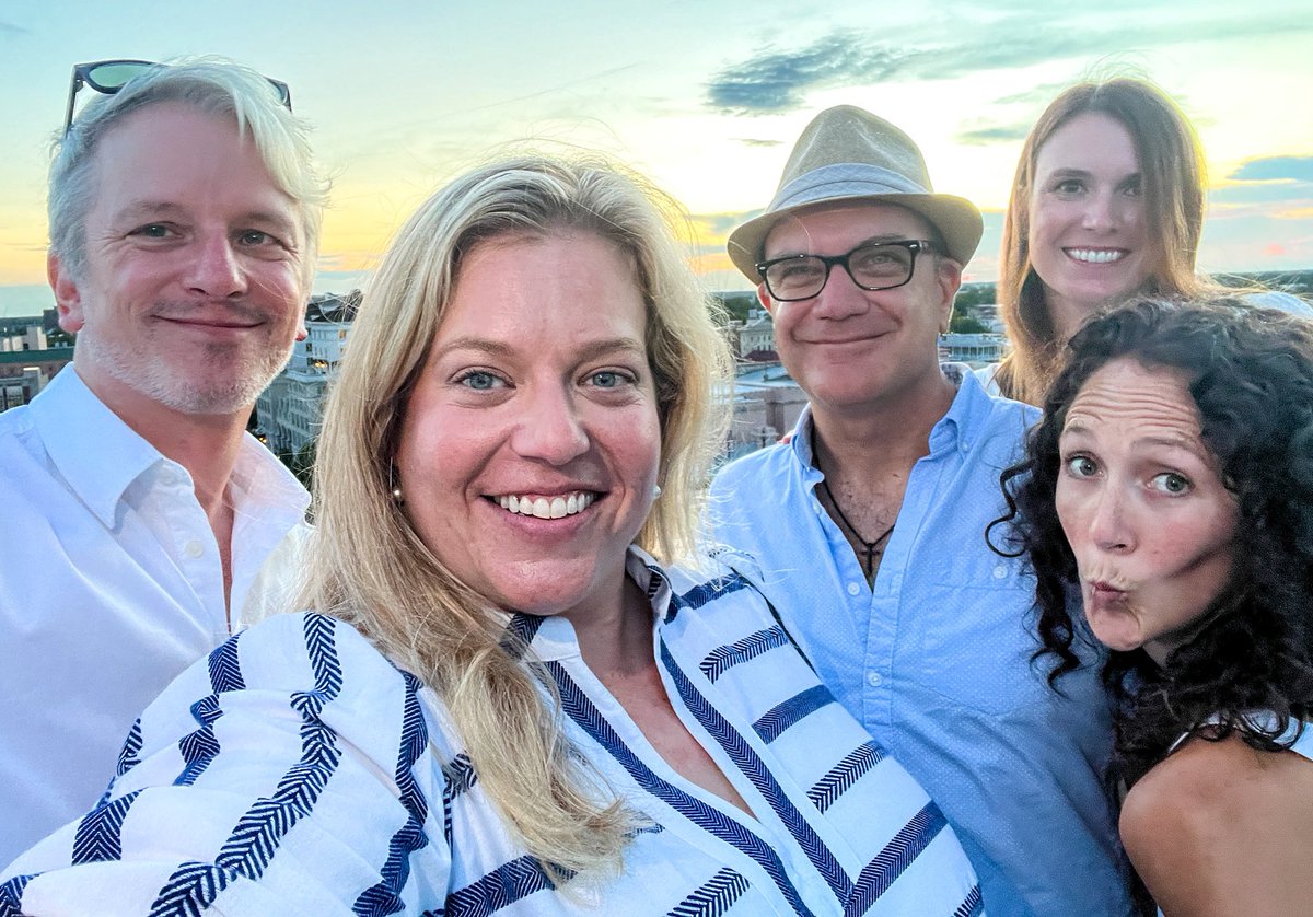 JeffBoogaard's tweet photo. Rooftop fun in Charleston. #FOMONOMO https://t.co/hFuLCBUPZE