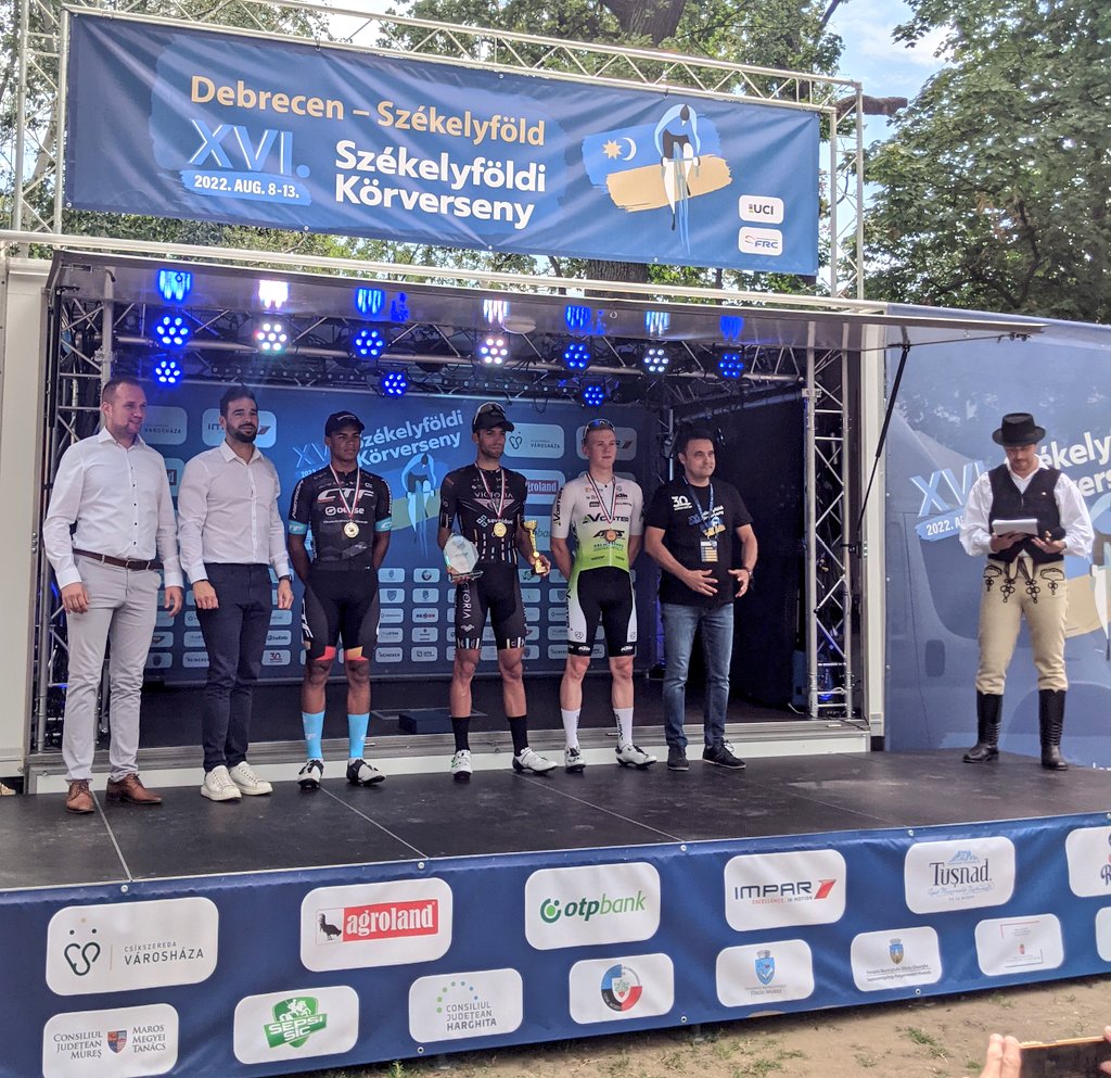 Mihai Simion (@faustocoppi60) on Twitter photo The podium of the first stage (guys, why so serious?!)
🥇 🇮🇹 Nicolas Dalla Valle (@team_GTV )
🥈 🇮🇹 <a href="/_Danielius_/">Daniel Skerl</a> (<a href="/CTFriuli/">Cycling Team Friuli</a> )
🥉 🇵🇱 Filip Prokopyszyn (<a href="/Voster_Team/">Voster ATS Team</a> )
#TourofSzeklerland2022 The podium of the first stage (guys, why so serious?!)
🥇 🇮🇹 Nicolas Dalla Valle (@team_GTV )
🥈 🇮🇹 <a href="/_Danielius_/">Daniel Skerl</a> (<a href="/CTFriuli/">Cycling Team Friuli</a> )
🥉 🇵🇱 Filip Prokopyszyn (<a href="/Voster_Team/">Voster ATS Team</a> )
#TourofSzeklerland2022