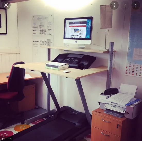 I've known Dean for years. He's a sweary Leeds lad with a heart of gold. He gave me a sculpture that I love (&amp; says whenever he sees it, shit, I need to fire that) &amp; built my treadmill desk, for nowt. 2/9