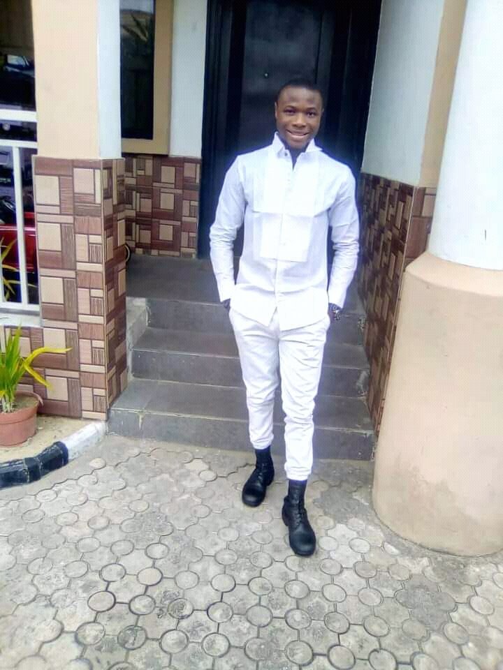 Money fill me please God bless me Amen
