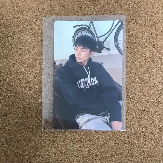 kpocaseller's tweet photo. wts lfb ph enhypen payo semi-feta

jay manifesto j engene concept ver pc 
250 + isf and lsf

dm if interested
(photo from yngd seller) https://t.co/tBCHFRNIrl