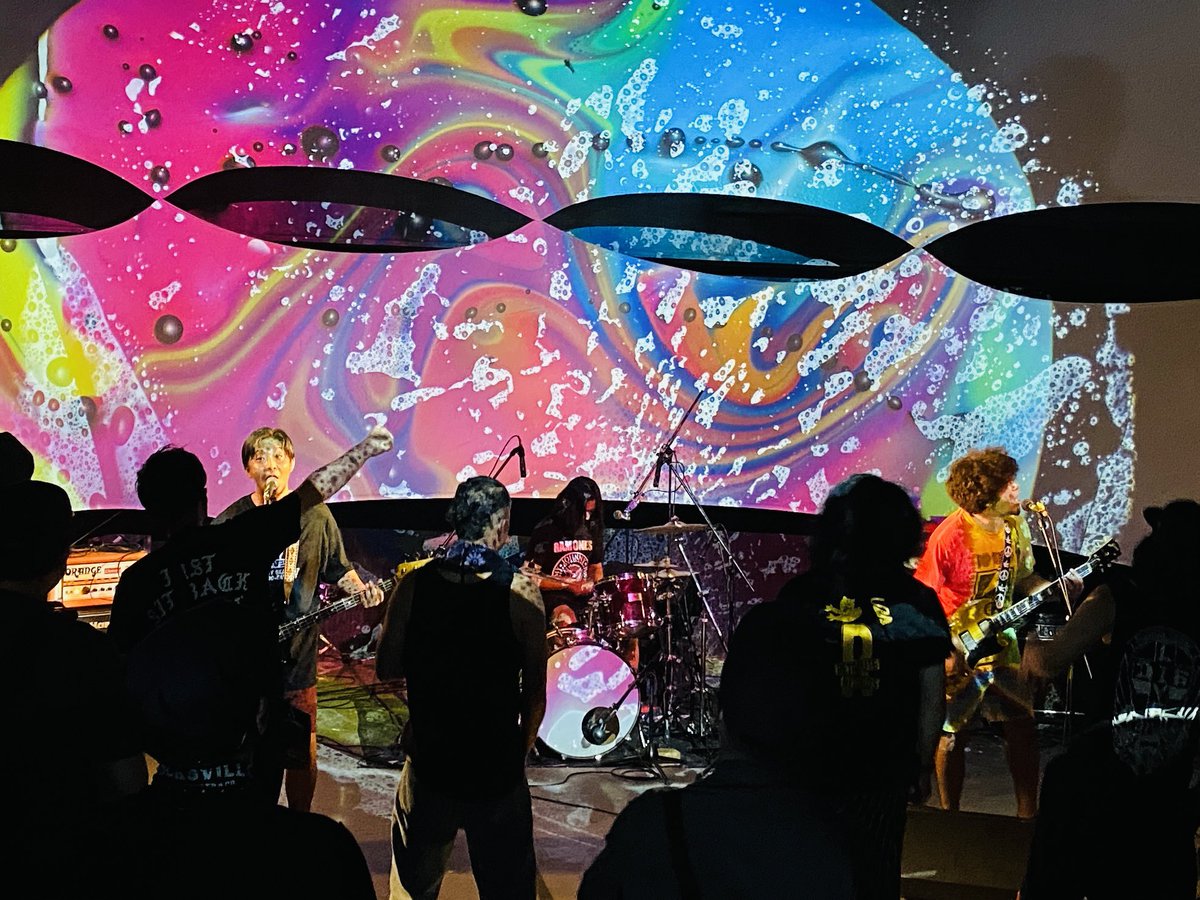 basaras2022's tweet photo. 照明は8/6 #BASARAFEST でも大好評だった、OHPによるリキッドライト！
YUUKIさん(@yuuki_hirano)の幻想的でサイケデリックな世界観に酔いしれてください…！

Instagram
https://t.co/Zk1Ri8DXeJ
Facebook
https://t.co/5q5uCSdLZh

#AERAisALIVE #BASARAS https://t.co/D5UTix4586