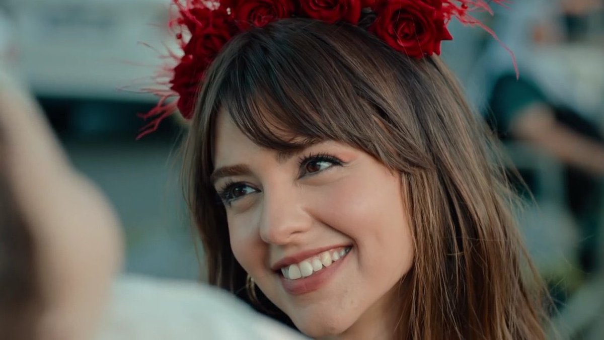 Zamanın değiştirdiği en güzel şey.. 💗
#EfLey #ÜçKürüş #bizdenolmaz #EkinKoç #AslihanMalbora @uckurusdizi