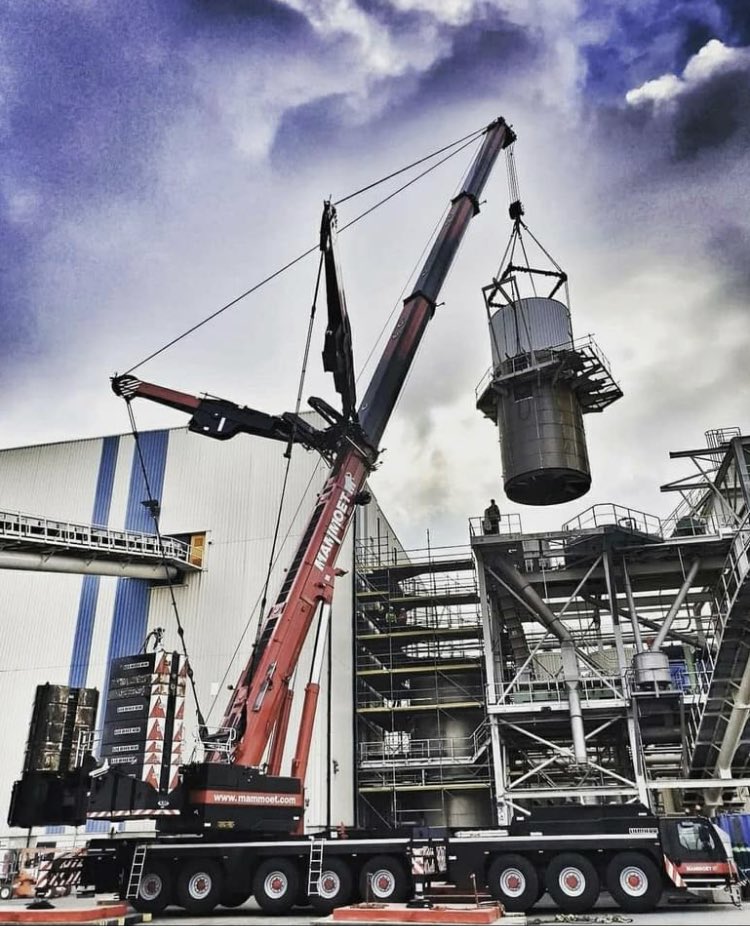 🇸🇦
تأجير معدات ثقيلة .

Heavy Equipment Rental .

Kingdom Saudi Arabia

#ذا_لاين #نيوم
#رافعه #كرين #تأجير  #معدات_ثقيله
#crane 
#kran 
#krane 
#TheLin  
#NEOM
#Leasing 
#Heavy_Equipment