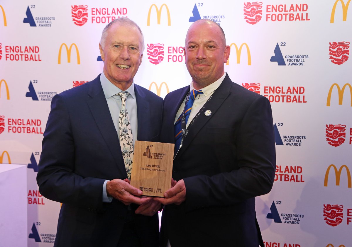 LincolnshireFA's tweet photo. CONGRATULATIONS, LEE! 👏

Huge congratulations to @SpaldingUnited Youth coach Lee Black, who has been named as @EnglandFootball's NATIONAL 𝘽𝙤𝙗𝙗𝙮 𝙈𝙤𝙤𝙧𝙚 𝙖𝙬𝙖𝙧𝙙 winner! 🏅 https://t.co/FL38AR3CpY