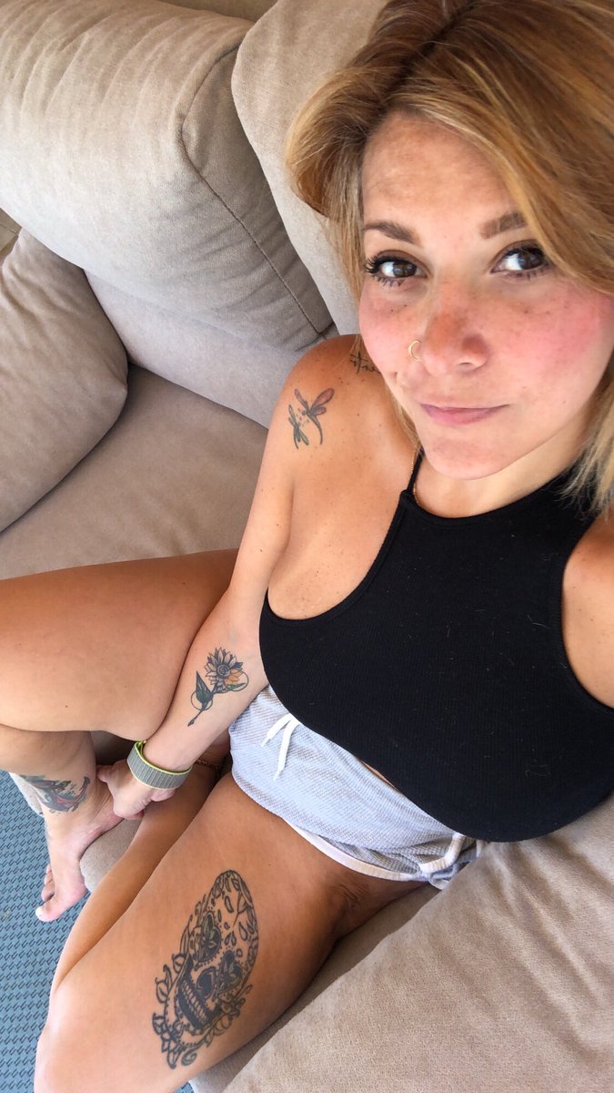 BarbieCcs's tweet photo. No quiero que se acabe el verano, no quiero pasar frío otra vez 🥺 https://t.co/ejrp79OQJD