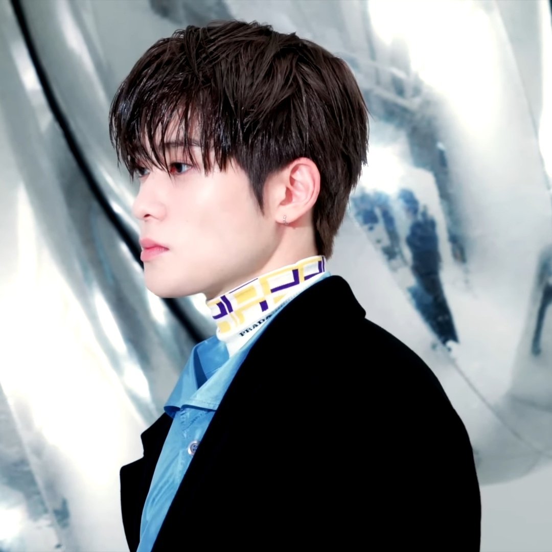 jeongyunonly's tweet photo. JAEHYUN for @ELLE_KOREA 

#JAEHYUN #PRADA #PRADAFW22
@Prada https://t.co/qNlKcvAIFZ