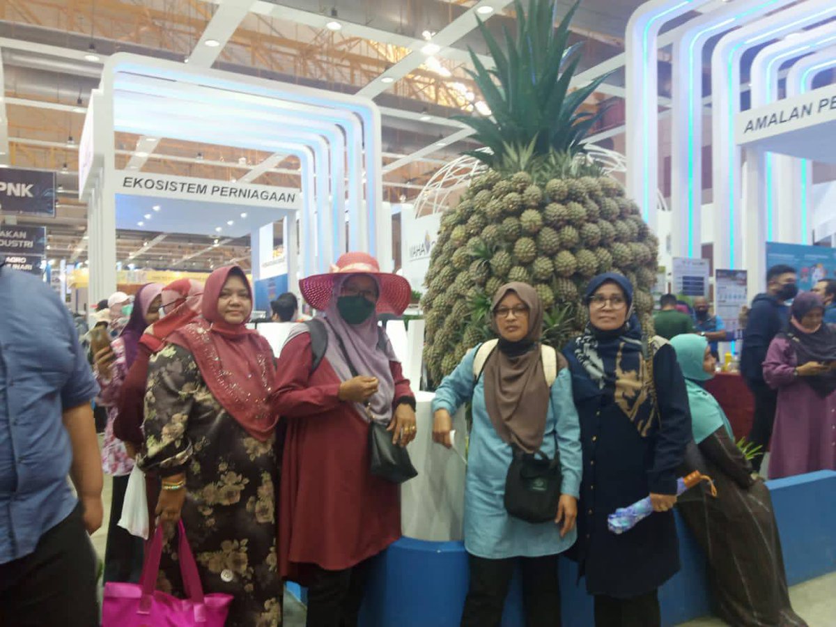 ppkbota_lambor's tweet photo. PROGRAM LAWATAN KE MAHA 2022

JOM KE MAHA 2022@MAEPS SERDANG

🌲 Tarikh : 9/8/22 (selasa) 

🌾🐓🐠🐍🐱🦆🦑🌽🍍☘️

#LPPMalaysia
#LPP4farmers
#PerkasaPeladang
#KeluargaPeladang
#KeluargaMalaysia
#MAFIMalaysia
#MAHA2022
#sekuritimakananuntukmasadepan
#TerimaKasihPM
#LPPdiMAHA https://t.co/BGIuvjl6Wv