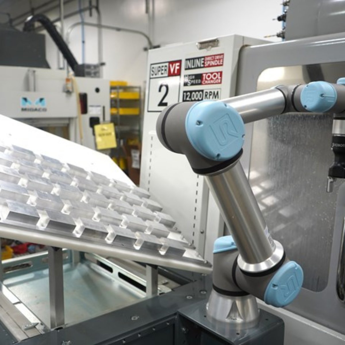 ITSAutomate's tweet image. Every industry has those tasks that no employee desires. The dull, dirty, and dangerous tasks. Many organizations are now looking at robots to carry out these tasks.
Contact us on 021 4632000 to discuss your options on how to increase efficiencies &amp;amp; optimize your production line.