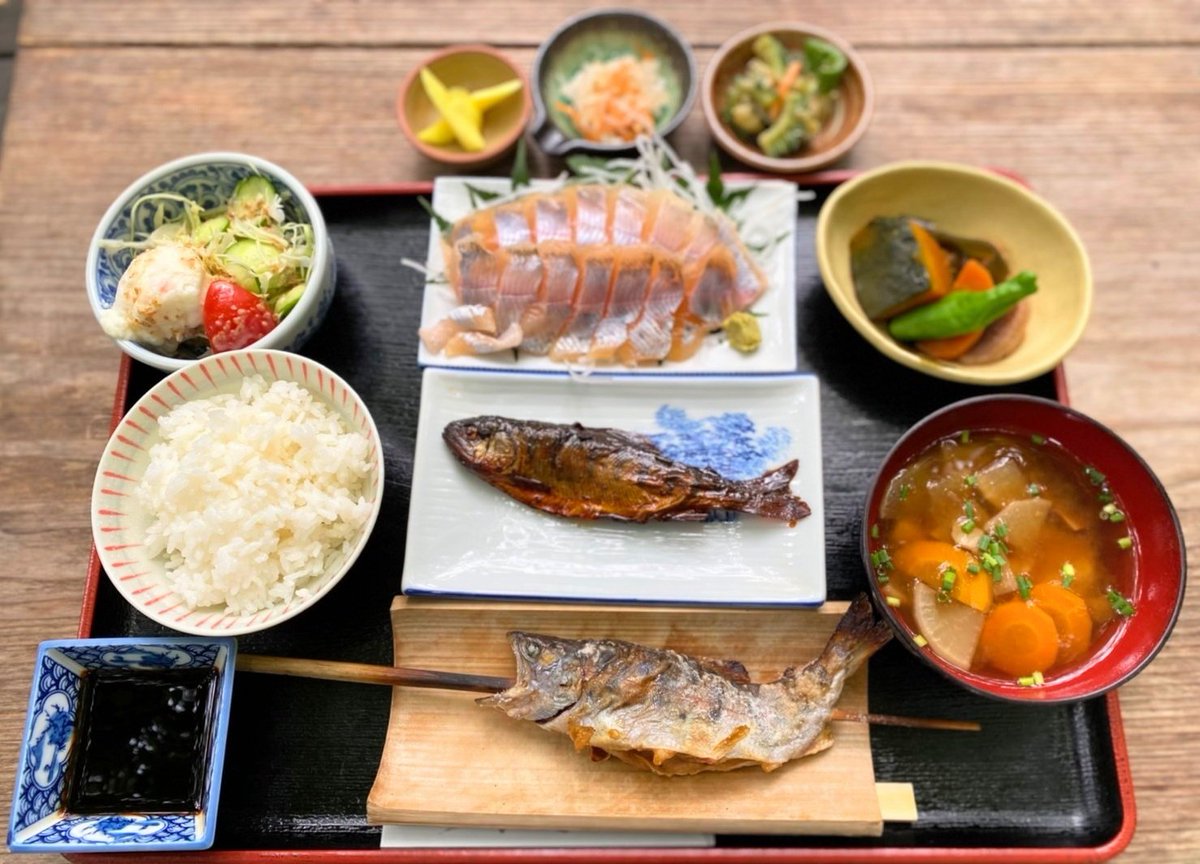 みんなの やまめ茶屋 刺身 口コミ 評判 食べたいランチ 夜ごはんがきっと見つかる ナウティスイーツ