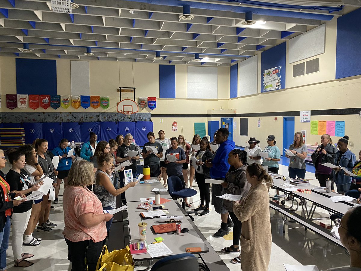 Socratic seminar about intentional planning and collaboration vs. cooperation @ Jackson! 🖤💛 #WPSProud #AVID