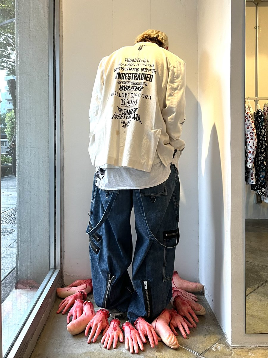 K_A_N_E_Y_A_N's tweet photo. 受注会最終日の大トリを飾ったのは大古参のリョーさん👨‍🎤
リョーさん以外の方が全員来られないという事態の中、そんなこと感じさせないくらいのエゲつないオーダーをかましていただきました🤦‍♂️笑
いつもありがとうございます✨✨
#kidill #23ss #HELLHAUS #漢リョー https://t.co/tzuyezDOnP