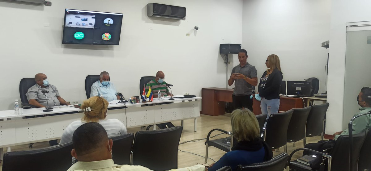 Yeydel77: cubacooperaven: Con la presencia del Embajador de 🇨🇺 en 🇻🇪, <a href="/Dagober76504073/">Dagoberto Rodriguez</a>, se reconoce a los funcionarios del <a href="/MINSAPCuba/">Ministerio de Salud Pública de Cuba</a>, directivos de la <a href="/unidad_central/">Unidad Central de Cooperación Médica</a> y los Guardianes de la Salud; por el acompañamiento y asesoramiento a la Misión. 

#F…