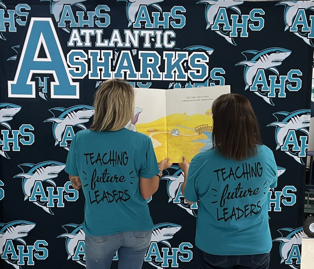 Ready to inspire! @MsTravisTEAL @SharksAHS #wearerising