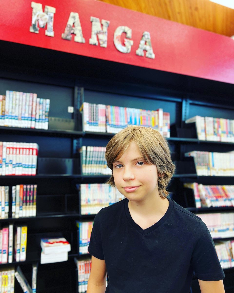 ethanthomasjung's tweet photo. Just recently discovered this #manga section at a nearby #library 📚!!! They have so many good series! I’m in heaven 🤩 #books #graphicnovels #disover #read https://t.co/NufcxwnCoe