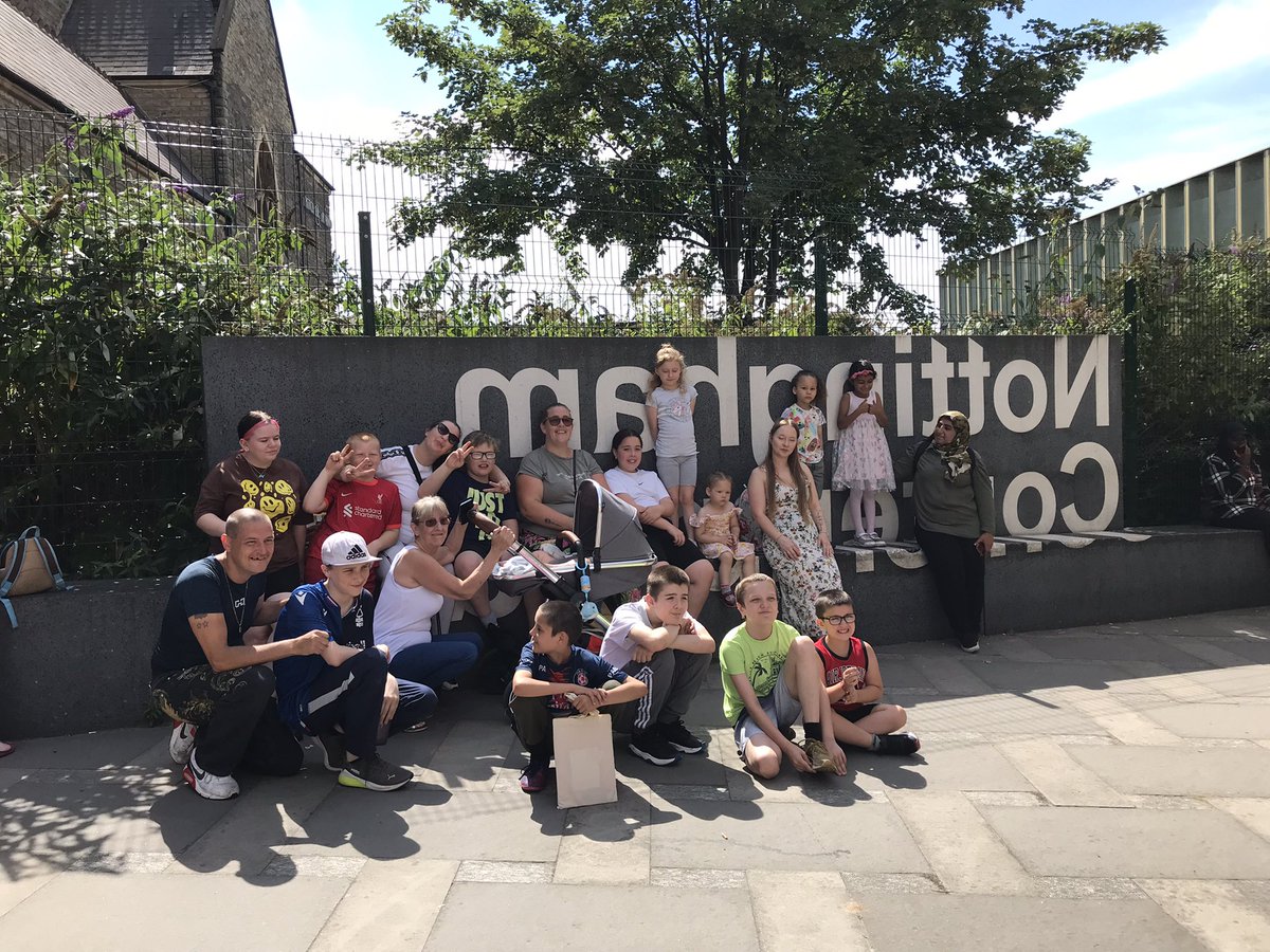 NottinghamCitz's tweet photo. Bravo @Nottm_Contemp! 13 adults &amp; 26 children joined week 2 of our Family Arts project with free @NCT_Buses travel. Lots of fun together &amp; new experiences @acsnottingham #ReducingBarriers #ExtendingOpportunities #ArtForAll #Community #Organising https://t.co/5hBSbZa7xo