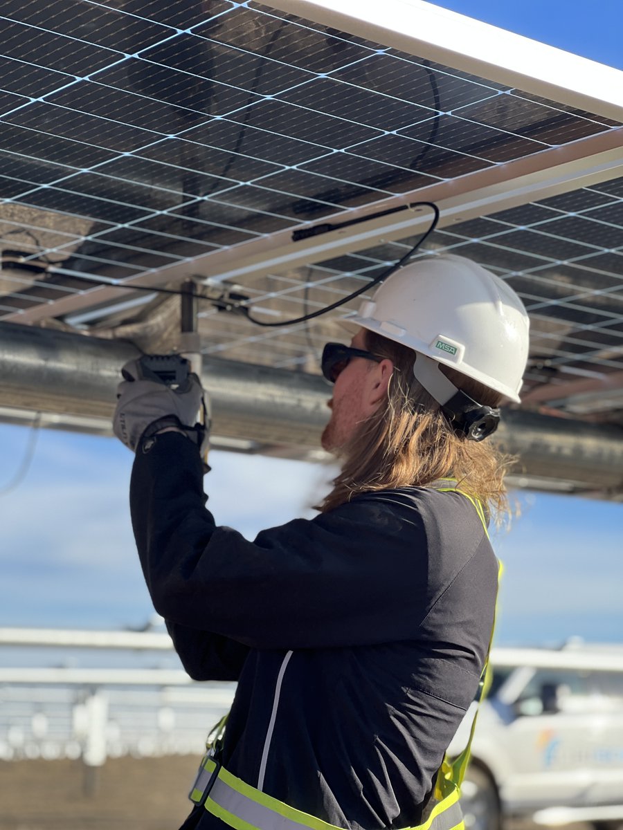 CBI_Solar's tweet photo. #utilitysolar #solarenergy #solarenergy #renewableenergy #nextracker #solarpower #solarpanel #renewableenergy #canadiansolar #albertasolar #solaralberta #solarfarm #yyc #calgaryalberta #alberta https://t.co/ExPNKt0qvq
