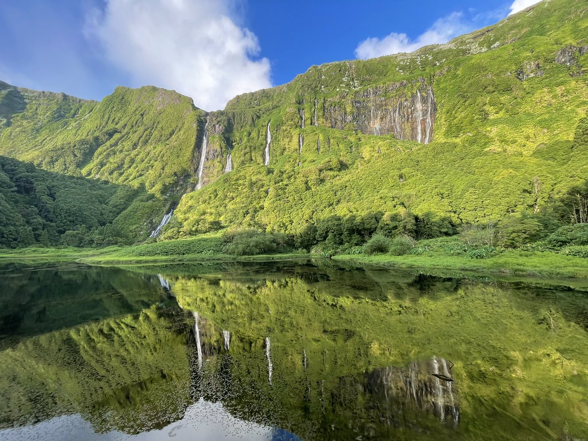 some personal news: made it to Corvo Island, 2.2k miles east of NYC, 1.2k miles west of Lisbon. It rips