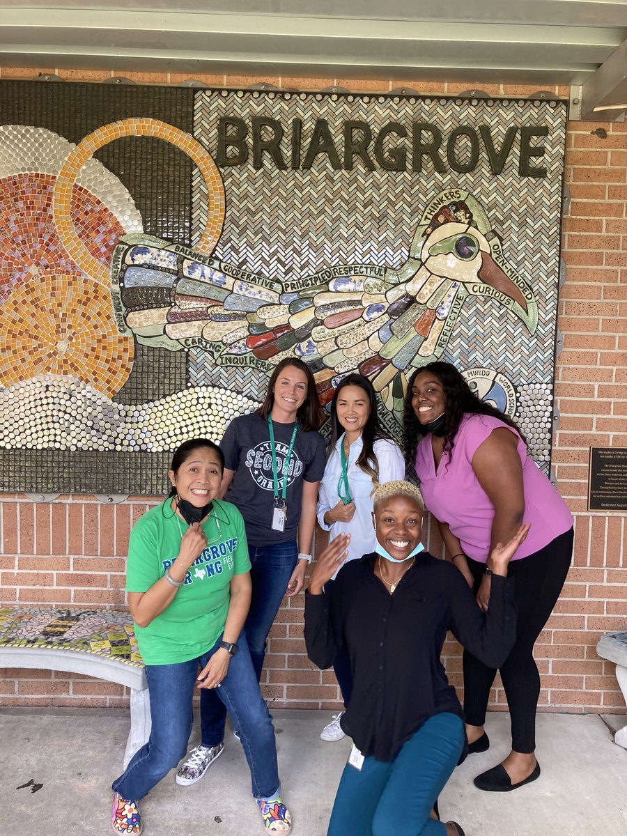 MsFraysteaching's tweet photo. Day one of pre-service, what an AMAZING RACE 🤩💚 https://t.co/bRsuyfE2TO