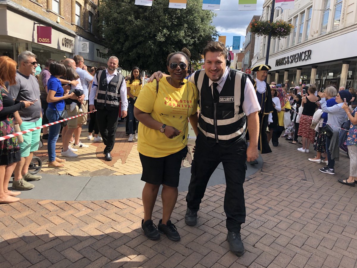 <a href="/carnivalKT/">Kingston Carnival</a> is recruiting Stewards Volunteers to help run the event effectively &amp; safely Contact info@kingstonrec.org <a href="/KingstonREC/">KingstonREC</a> if over 18 years old We pay expenses &amp; give food voucher &amp; free t/shirt for the effort Join in &amp; support this exciting local festival