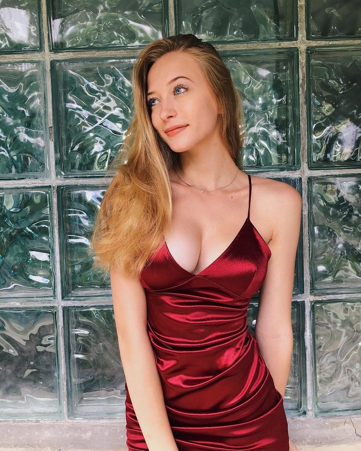 Look at me. I'm absolute perfection. No wonder you choose to spoil me over your wife.