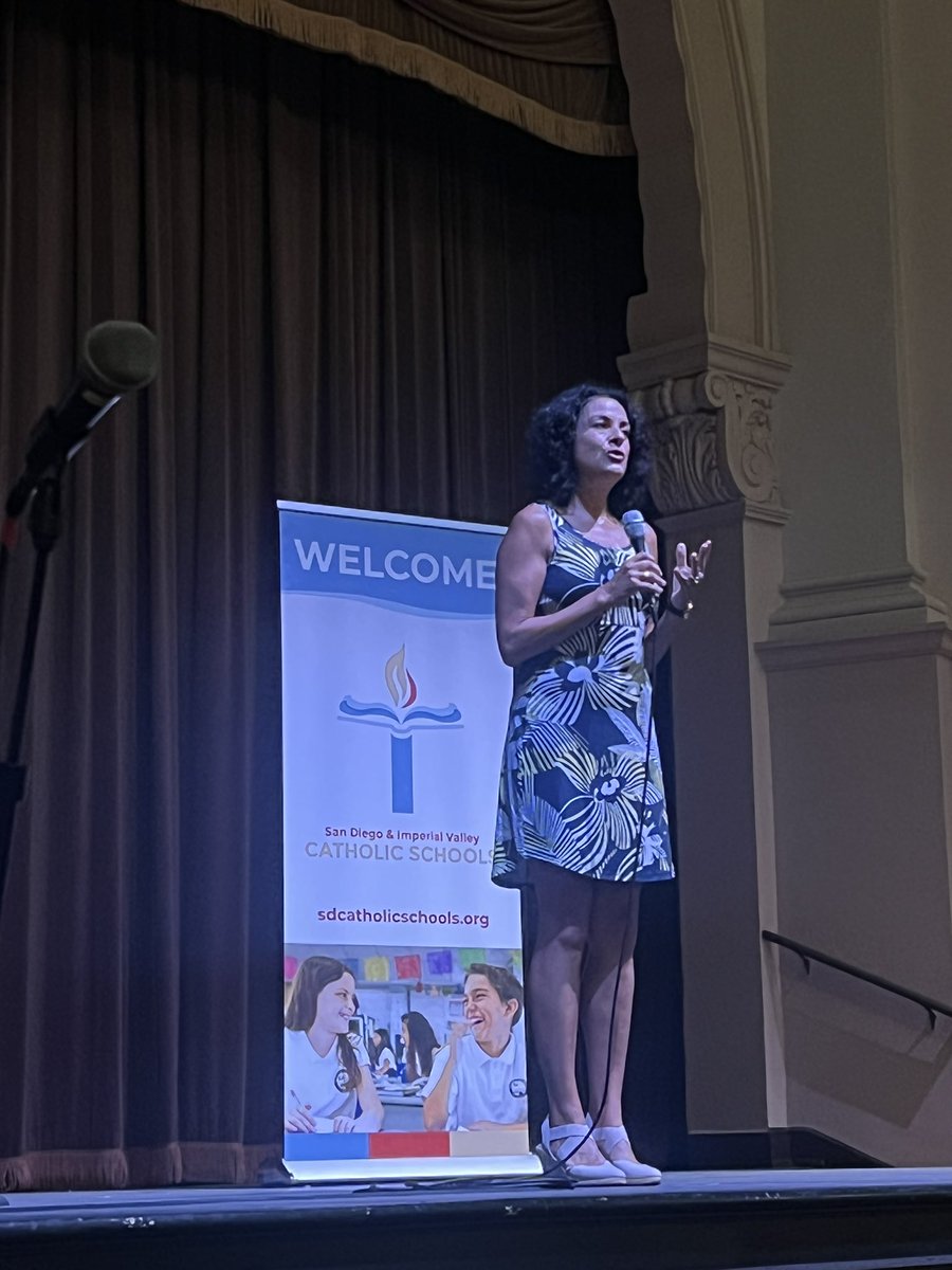 Wonderful start to the <a href="/DioceseSanDiego/">Diocese of San Diego</a> <a href="/DioceseSDschool/">San Diego OFS</a> Annual Religion Conference. Presenter Jody Blanco