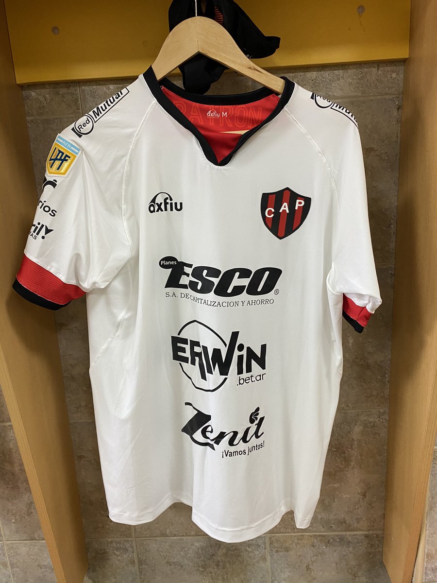 Copa_Argentina's tweet photo. 👕 ¡Las camisetas de @gimnasiaoficial y @ClubPatronatoOf! 👌

✅ Se medirán desde las 16.10, en el estadio Centenario de Chaco, por los Octavos de Final

#CopaArgentinaAXIONenergy 🏆🇦🇷

#NuestraCopa 🙌 https://t.co/4t20m0sB8F