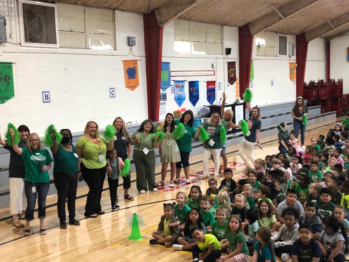 Our determined gardeners in green for our STEAM and PBIS assembly Monday morning! 💚🍀🌿🥑 #OakGroveSTEAM #STEAM #CCSD <a href="/OGESeagles/">Oak Grove Elementary School</a>