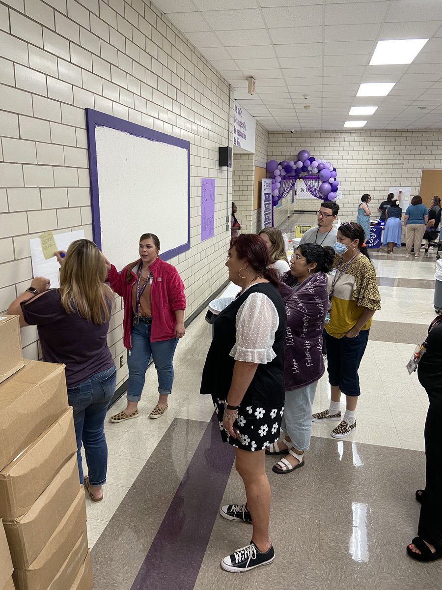 Discussing how to help students dealing with trauma.  Learning and growing together! #ototof <a href="/ELGINISD_EE/">Elgin Elementary School</a>