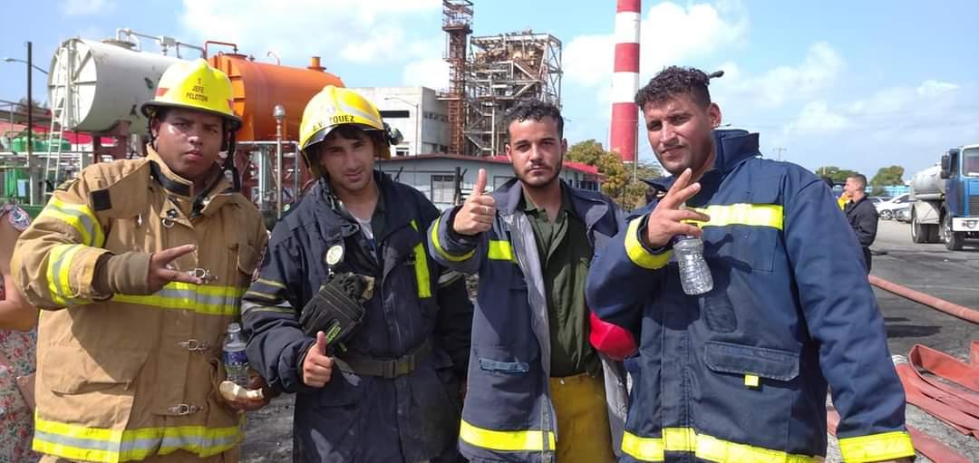 SuselyMorfaG's tweet photo. La situación es diferente y alentadora hasta el momento. Hemos pasado de la defensiva a la ofensiva contra las llamas🔥
#SiSePuede #FuerzaMatanzas #FuerzaCuba https://t.co/OEMz3n3SoX
