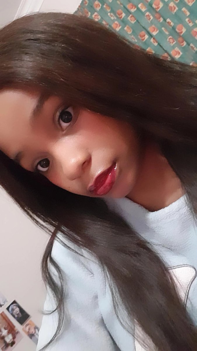 rachie146's tweet photo. #NCTzenSelcaDay #WayVLucas #NctLucas https://t.co/uvhELowAy5