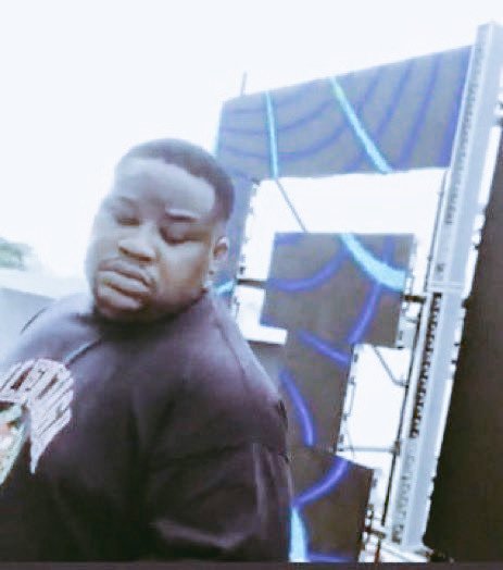 igobykyng's tweet photo. Have some dignity?💀
#AntiSIMP #Phyna #BBNaija https://t.co/FTNmYk6y9t