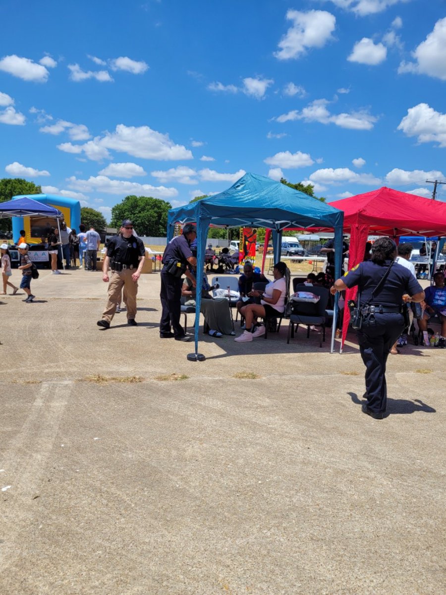 Dallas Jubilee on Twitter "summerofsafety Mickey Mouse drops in on