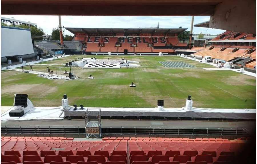 Stade Lorient Ligue 1: the match between Lorient and Lyon threatened, the LFP will come  and examine the lawn - Archysport